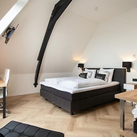 Snoozz Hotels Bolsward Boutique Hotel Zonder Receptie Met Digitale Sleutel Экстерьер фото