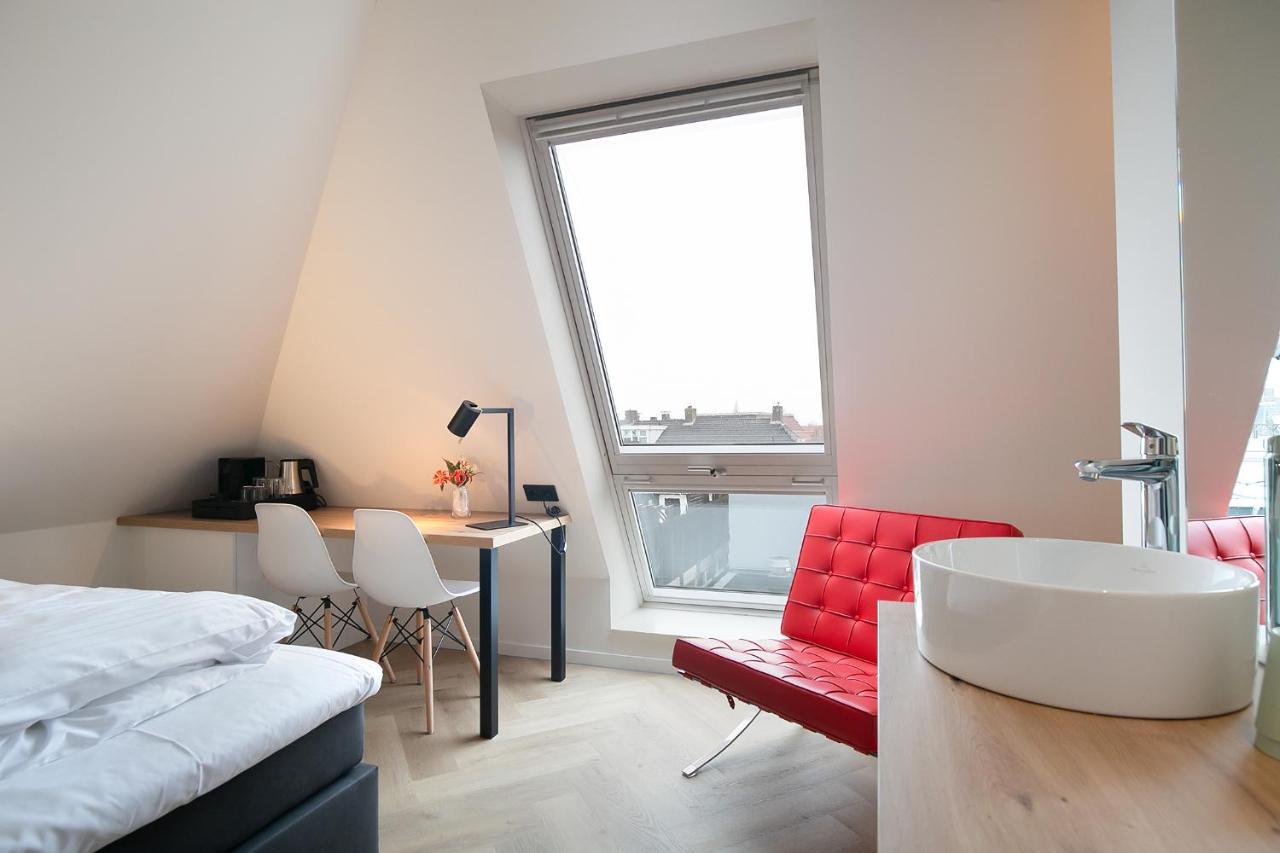 Snoozz Hotels Bolsward Boutique Hotel Zonder Receptie Met Digitale Sleutel Экстерьер фото